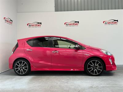 2015 Toyota Aqua - Thumbnail