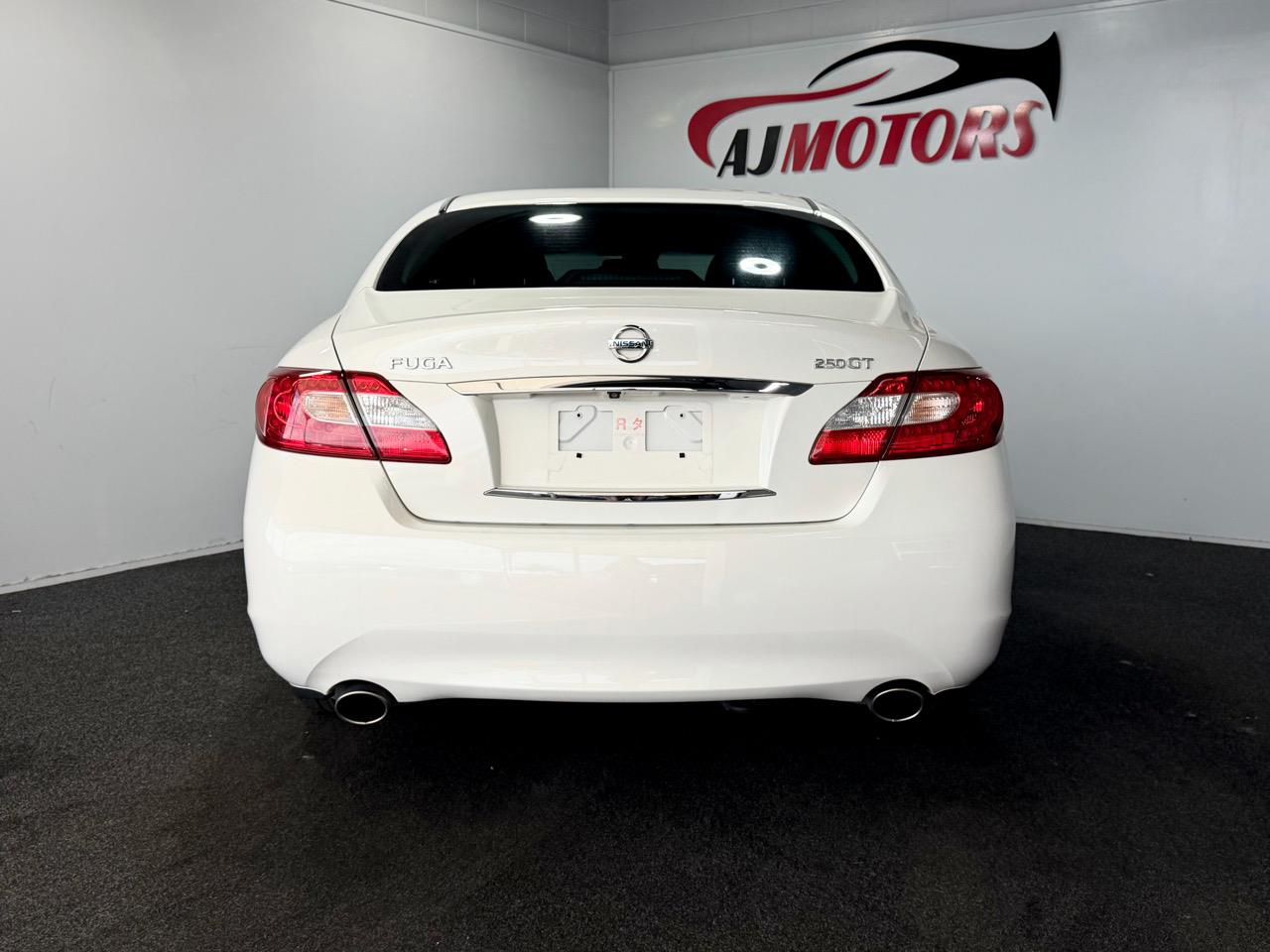 2014 Nissan Fuga