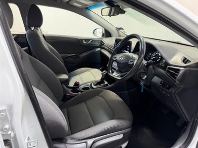 2022 Hyundai IONIQ - Thumbnail
