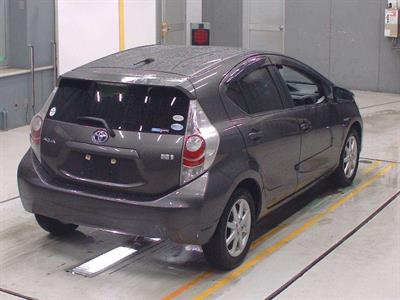 2012 Toyota Aqua - Thumbnail
