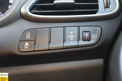 2021 Hyundai i30 - Thumbnail