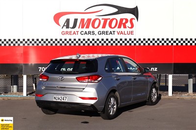 2022 Hyundai i30 - Thumbnail