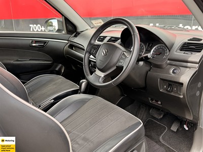 2015 Suzuki Swift - Thumbnail