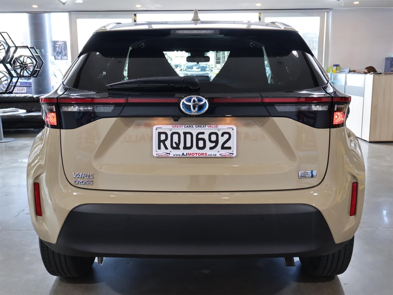 2021 Toyota YARIS CROSS