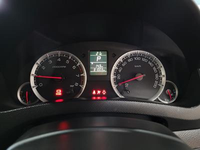 2014 Suzuki Swift - Thumbnail