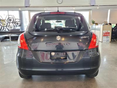 2014 Suzuki Swift - Thumbnail
