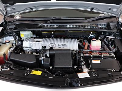 2015 Toyota Prius - Thumbnail