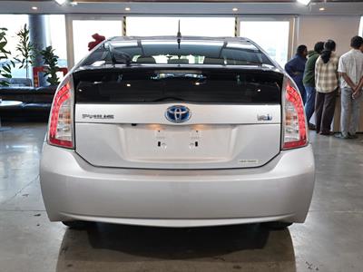 2015 Toyota Prius - Thumbnail