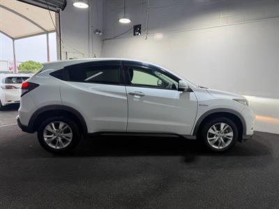 2015 Honda Vezel - Thumbnail