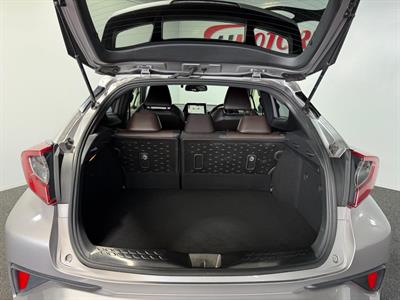 2018 Toyota C-HR - Thumbnail