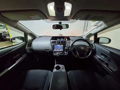 2014 Toyota Prius - Thumbnail