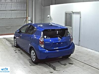 2013 Toyota Aqua - Thumbnail