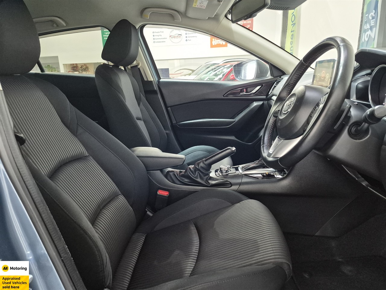 2015 Mazda Axela Sport