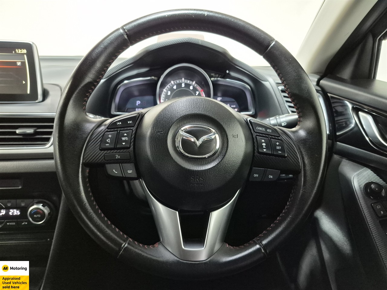2015 Mazda Axela Sport