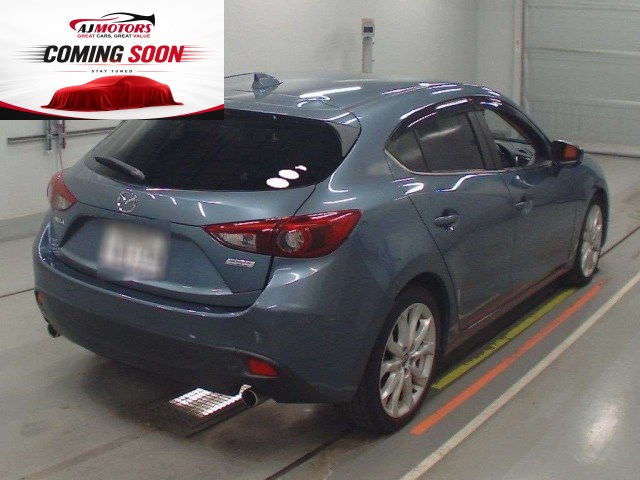 2015 Mazda Axela Sport