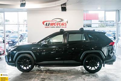 2019 Toyota RAV4 - Thumbnail
