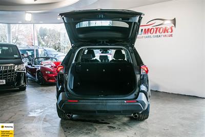 2019 Toyota RAV4 - Thumbnail