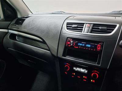 2014 Suzuki Swift - Thumbnail