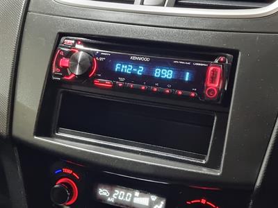 2014 Suzuki Swift - Thumbnail