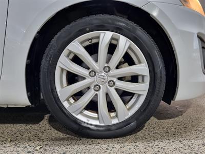 2014 Suzuki Swift - Thumbnail