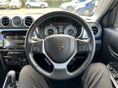 2023 Suzuki Vitara - Thumbnail