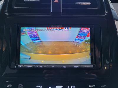 2018 Toyota Prius - Thumbnail