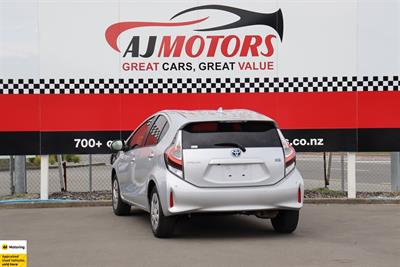 2021 Toyota Aqua - Thumbnail