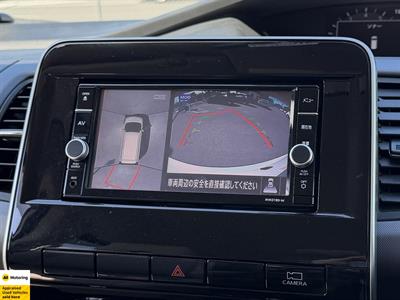 2019 Nissan Serena - Thumbnail