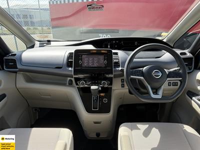 2019 Nissan Serena - Thumbnail