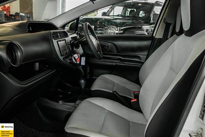 2018 Toyota Aqua - Thumbnail