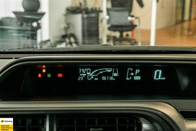 2018 Toyota Aqua - Thumbnail