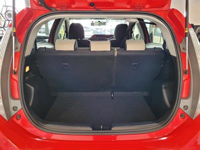 2014 Toyota Aqua - Thumbnail