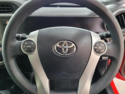 2014 Toyota Aqua - Thumbnail