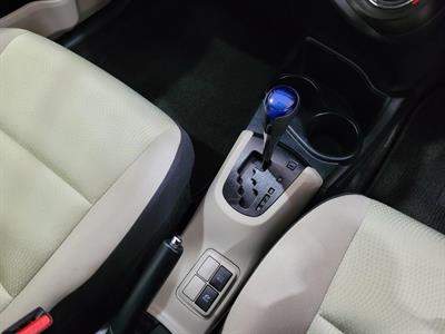 2014 Toyota Aqua - Thumbnail