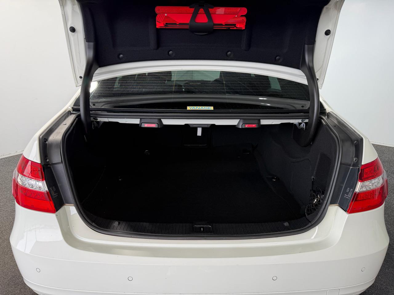 2009 Mercedes-Benz E 250