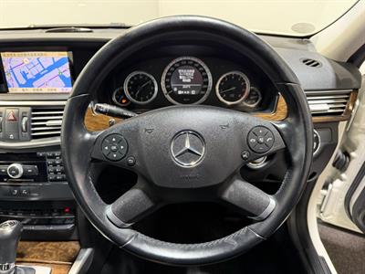 2009 Mercedes-Benz E 250 - Thumbnail