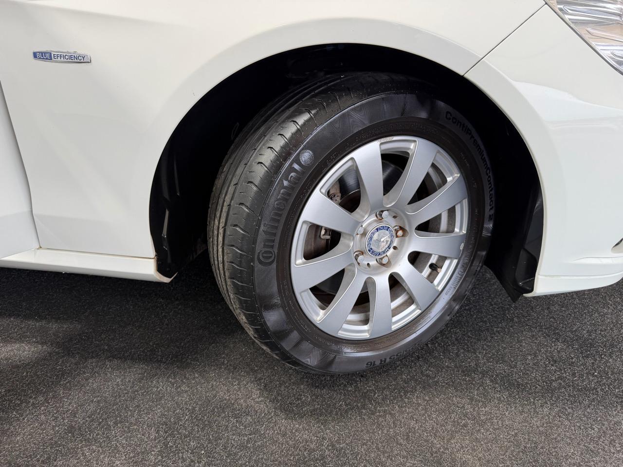 2009 Mercedes-Benz E 250