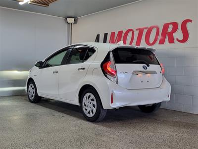 2019 Toyota Aqua - Thumbnail