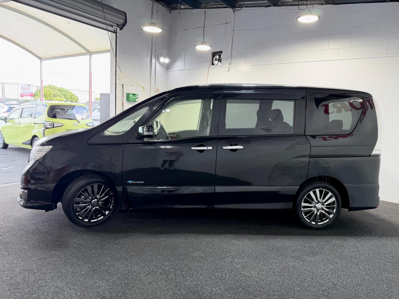2015 Nissan Serena
