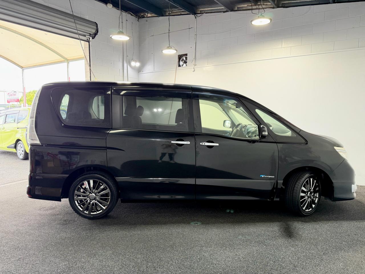 2015 Nissan Serena