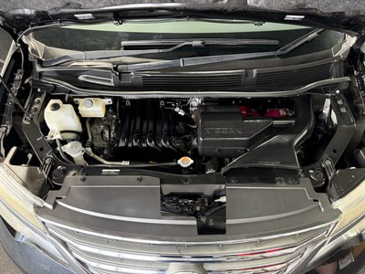 2015 Nissan Serena - Thumbnail