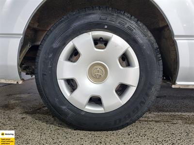 2013 Toyota Hiace - Thumbnail