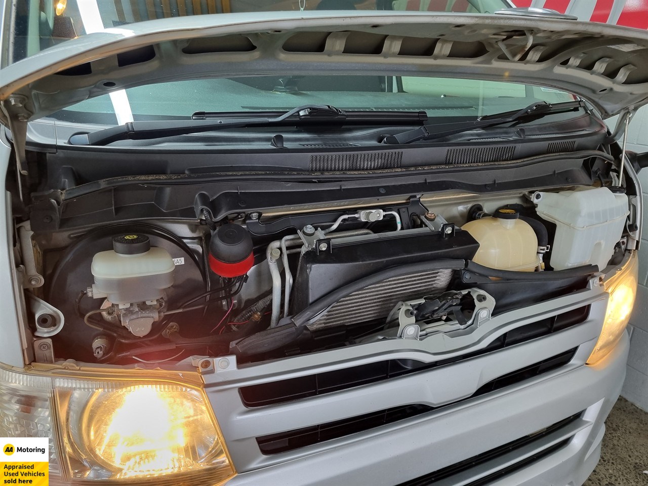 2013 Toyota Hiace