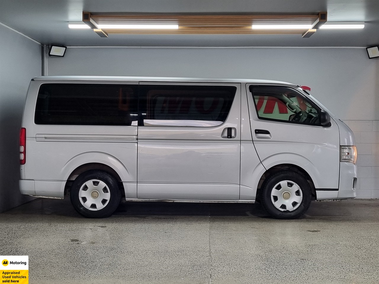 2013 Toyota Hiace