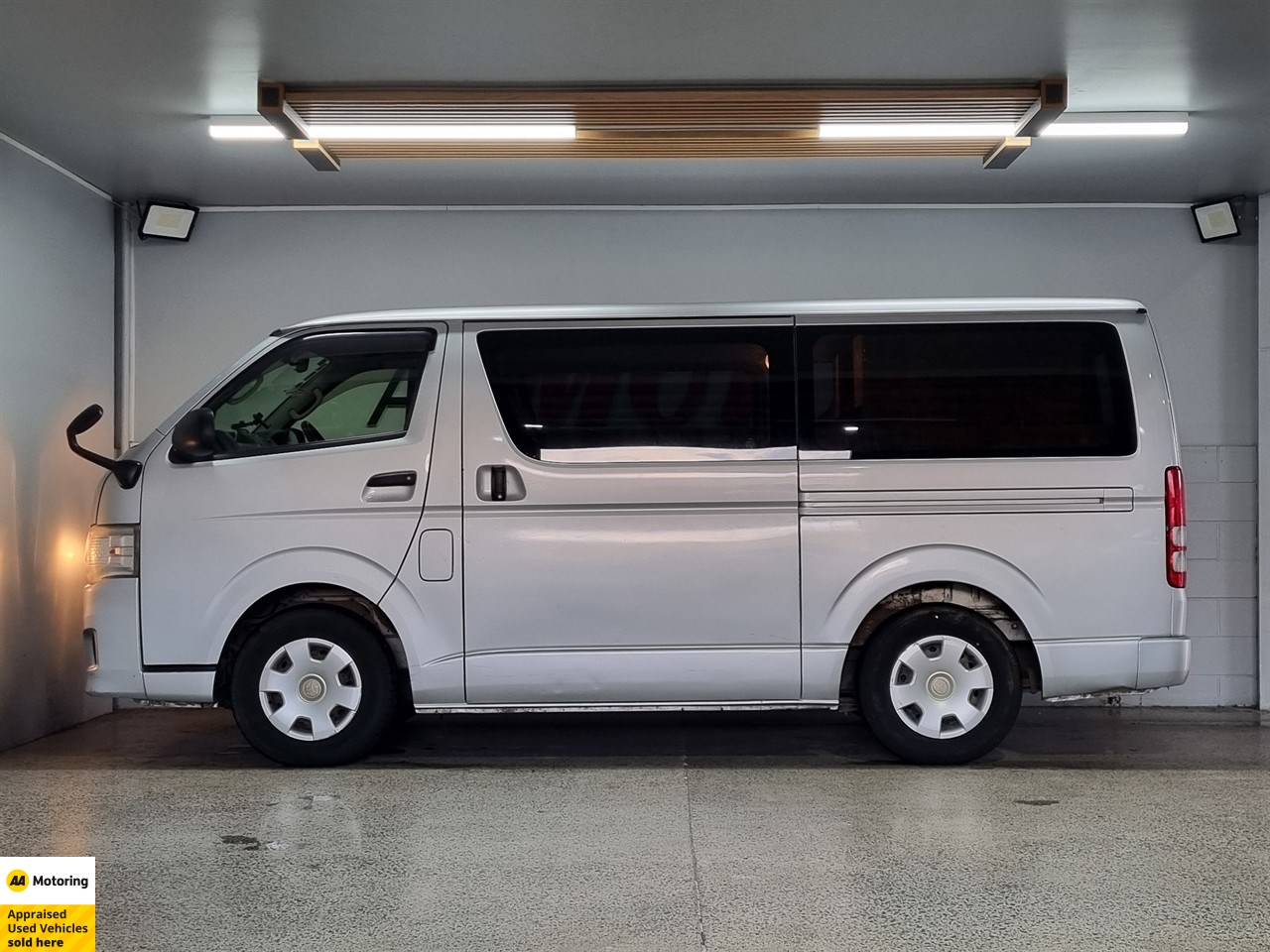 2013 Toyota Hiace