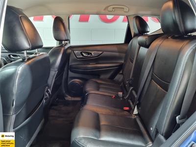 2022 Nissan X-Trail - Thumbnail