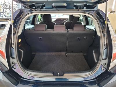 2017 Toyota Aqua - Thumbnail