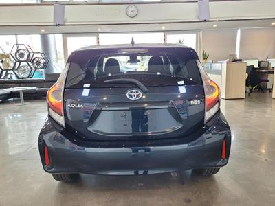 2017 Toyota Aqua - Thumbnail