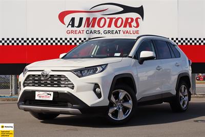 2019 Toyota RAV4 - Thumbnail