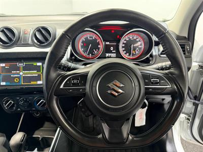 2022 Suzuki Swift - Thumbnail